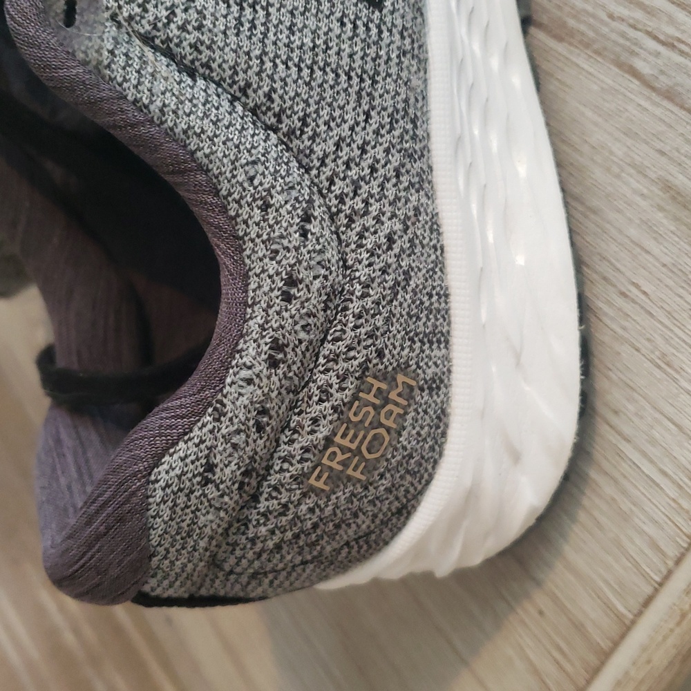 New Balance Gray and Black Atheltic Shoes - Picture 2 of 5